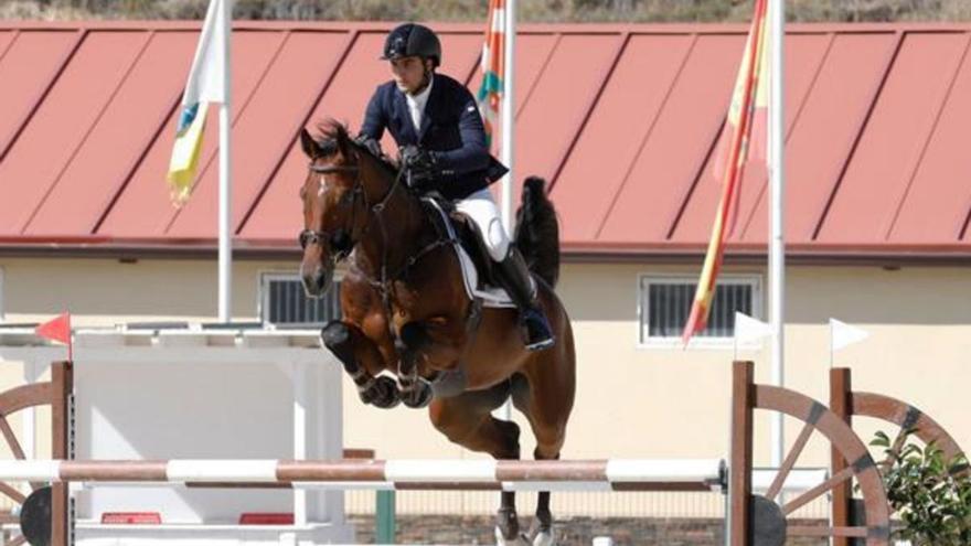 El jinete zamorano Pablo Moralejo, segundo en la final de Ancades