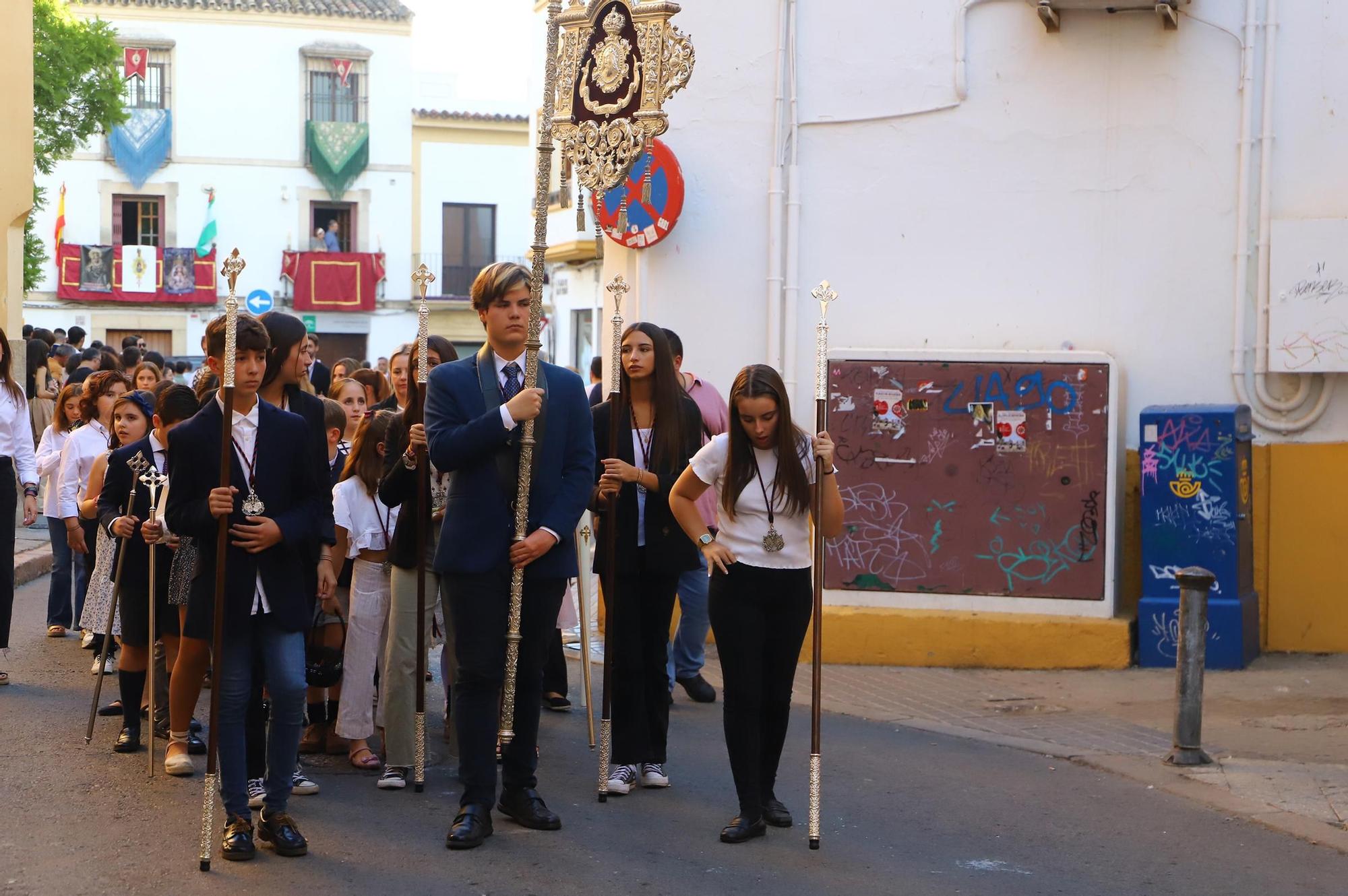 La procesión de la Virgen de los Desamparados en imágenes