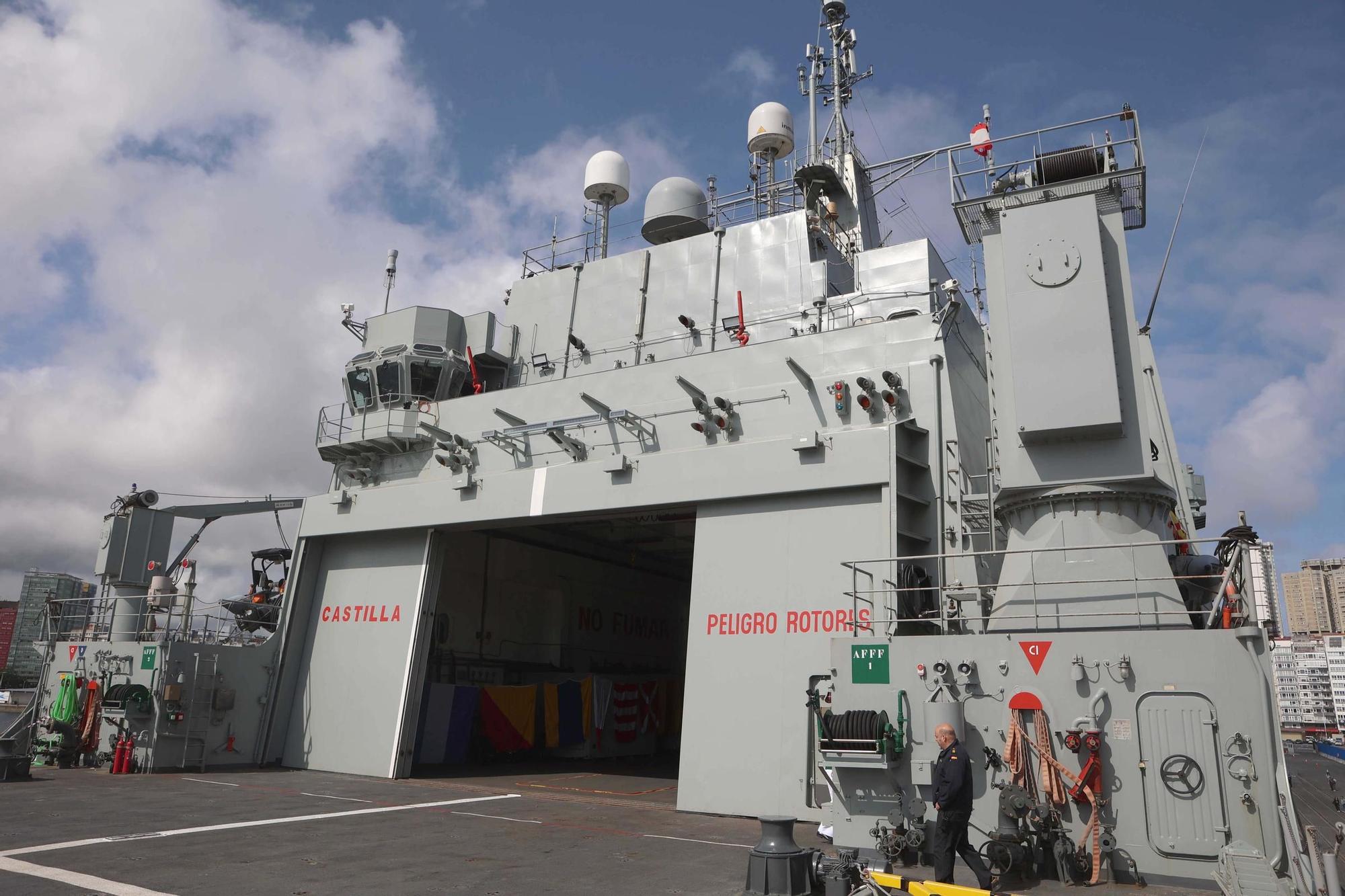 A bordo del buque 'Castilla' de la Armada Española