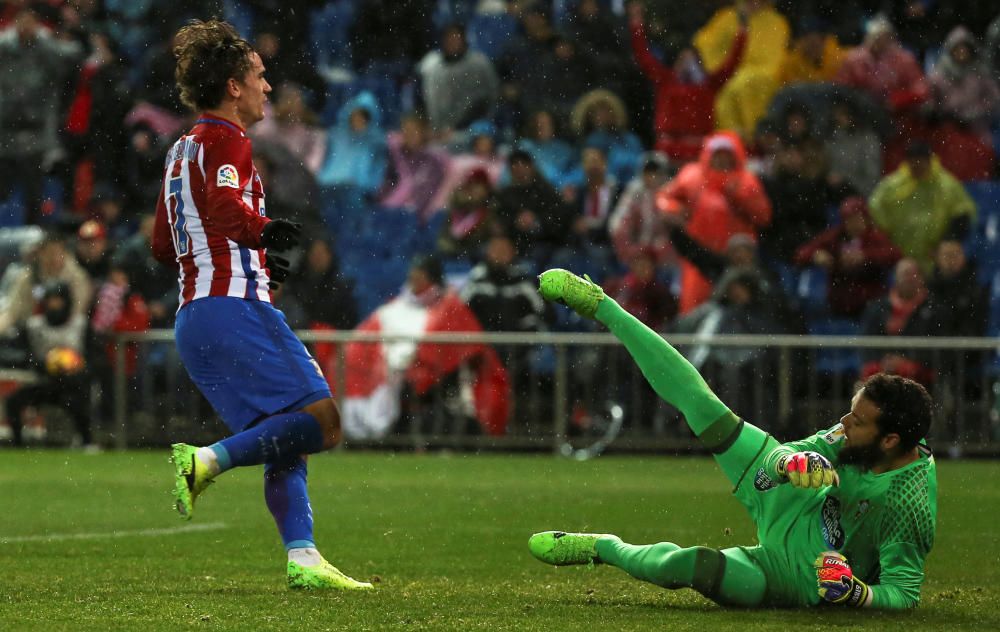 Las mejores fotografías del partido del conjunto celeste en el Vicente Calderón