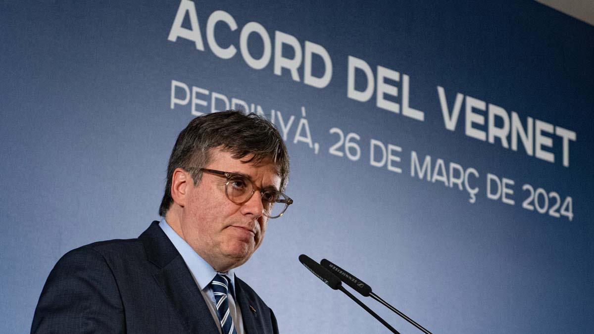 Puigdemont cierra un acuerdo con 7 formaciones para el 12M y reivindica el espíritu de suma