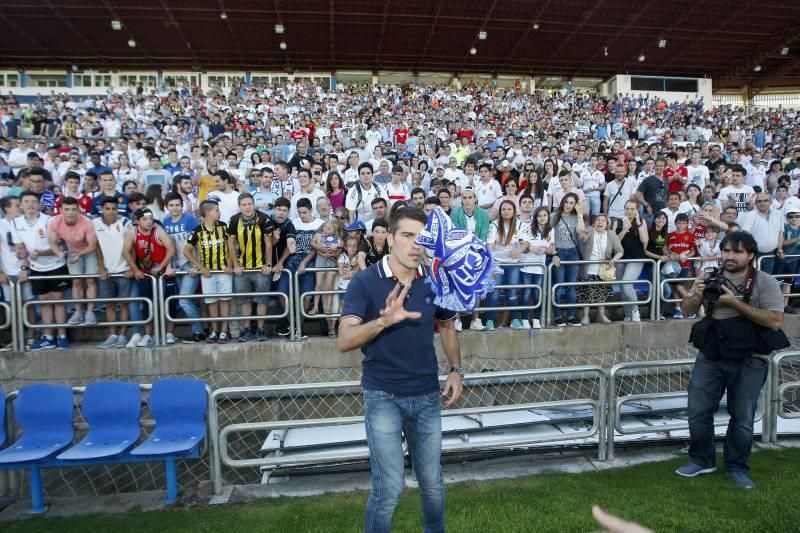 Presentación de Zapater en la Romareda