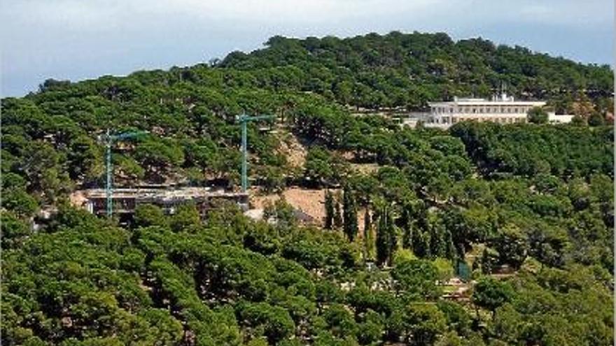 Una vista de la construcció a la finca de Can Juncadella, de Lloret de Mar.