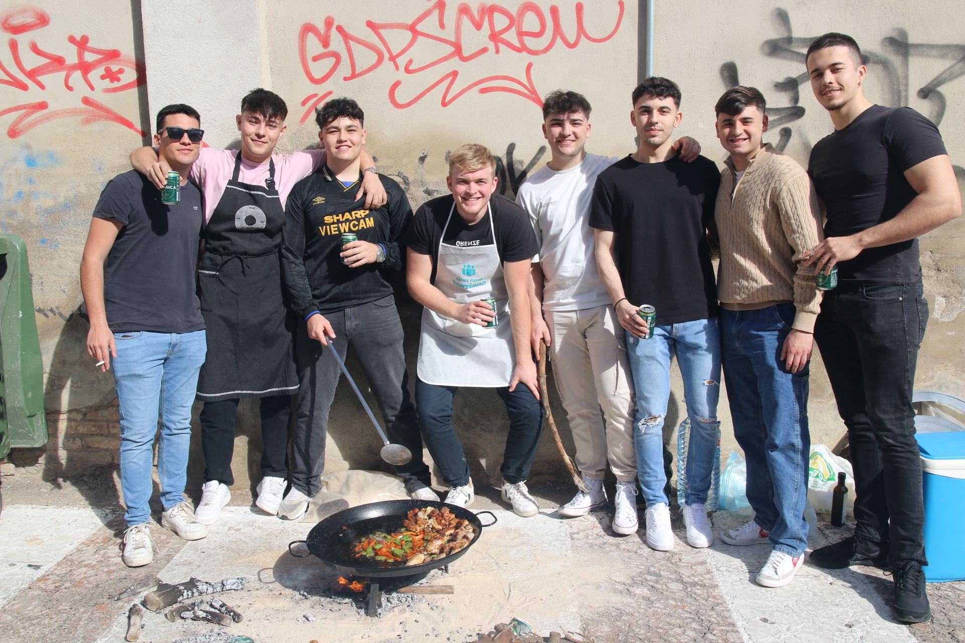 Búscate en la galería de la fiesta de las paellas de Burriana por Sant Blai