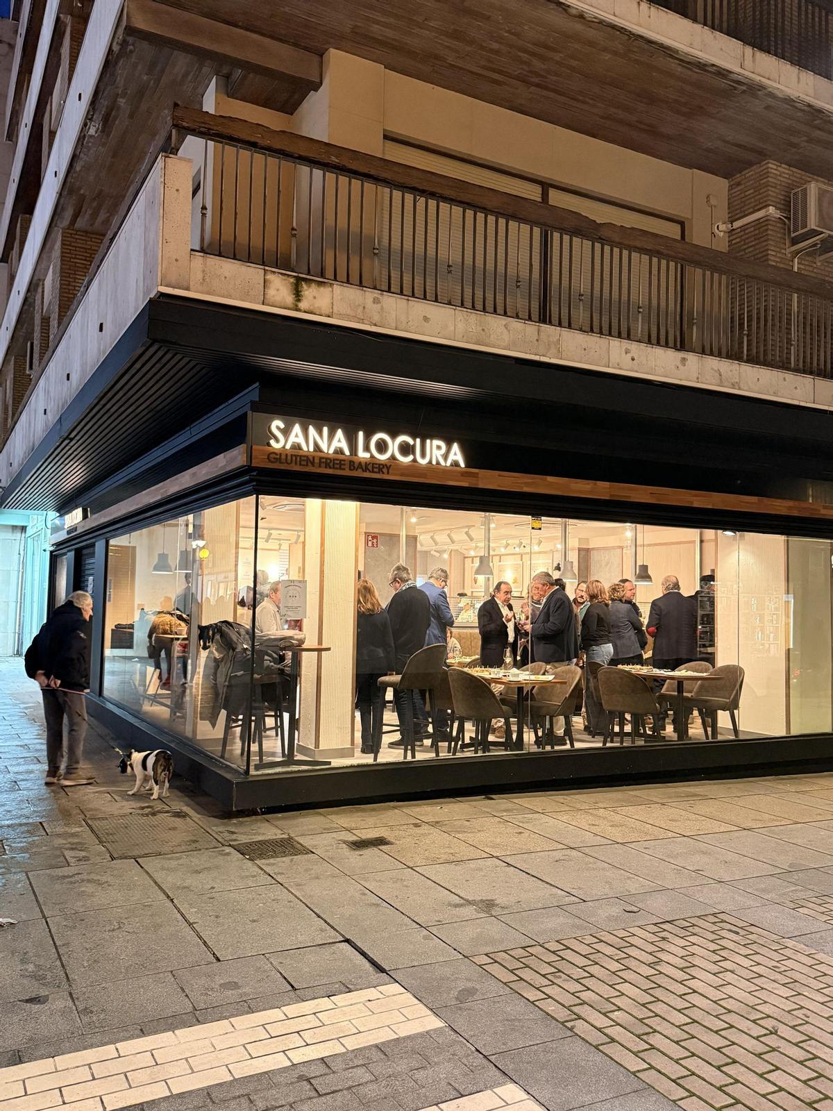 Exterior de la nueva pastelería sin gluten de Córdoba Sana Locura.