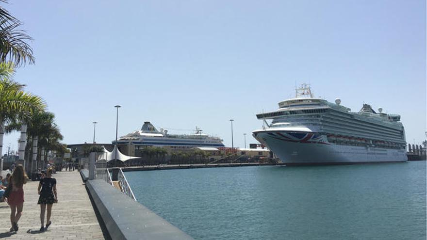 La capital grancanaria recibe al lujoso crucero &#039;Europa&#039;