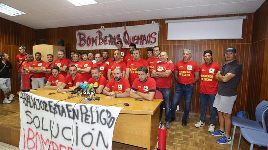 Los bomberos irán a la huelga indefinida si el Ayuntamiento de Badajoz no cumple su compromiso