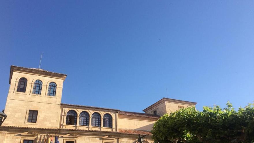 El edificio principal de la Diputación de Zamora en la plaza Viriato esta mañana.