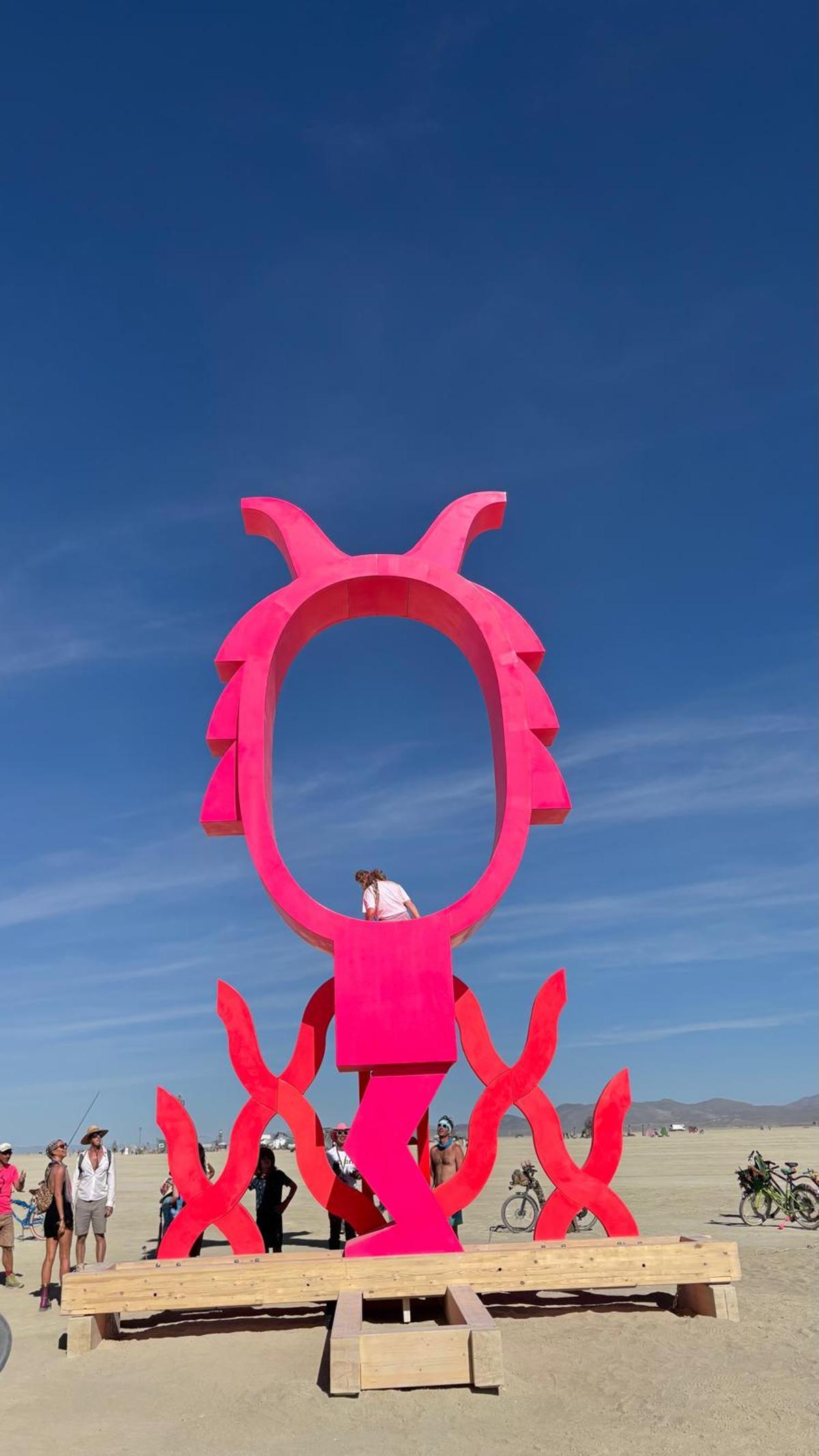 Levantan 'al tombe' el 'Correfoc' de Dani Nebot en el festival Burning Man del desierto de Nevada