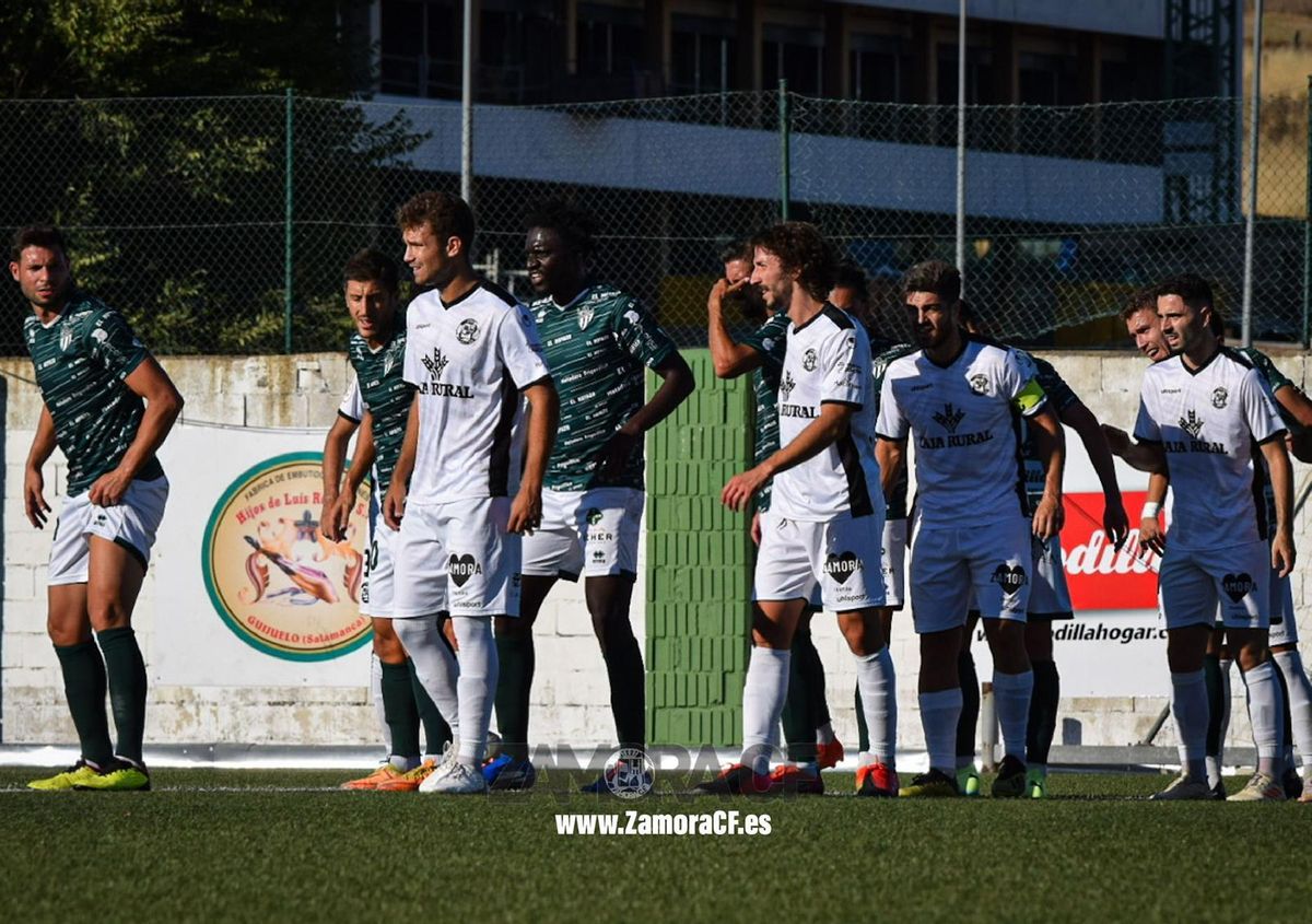 Un momento del Memorial Agustín Villar entre Guijuelo y Zamora CF