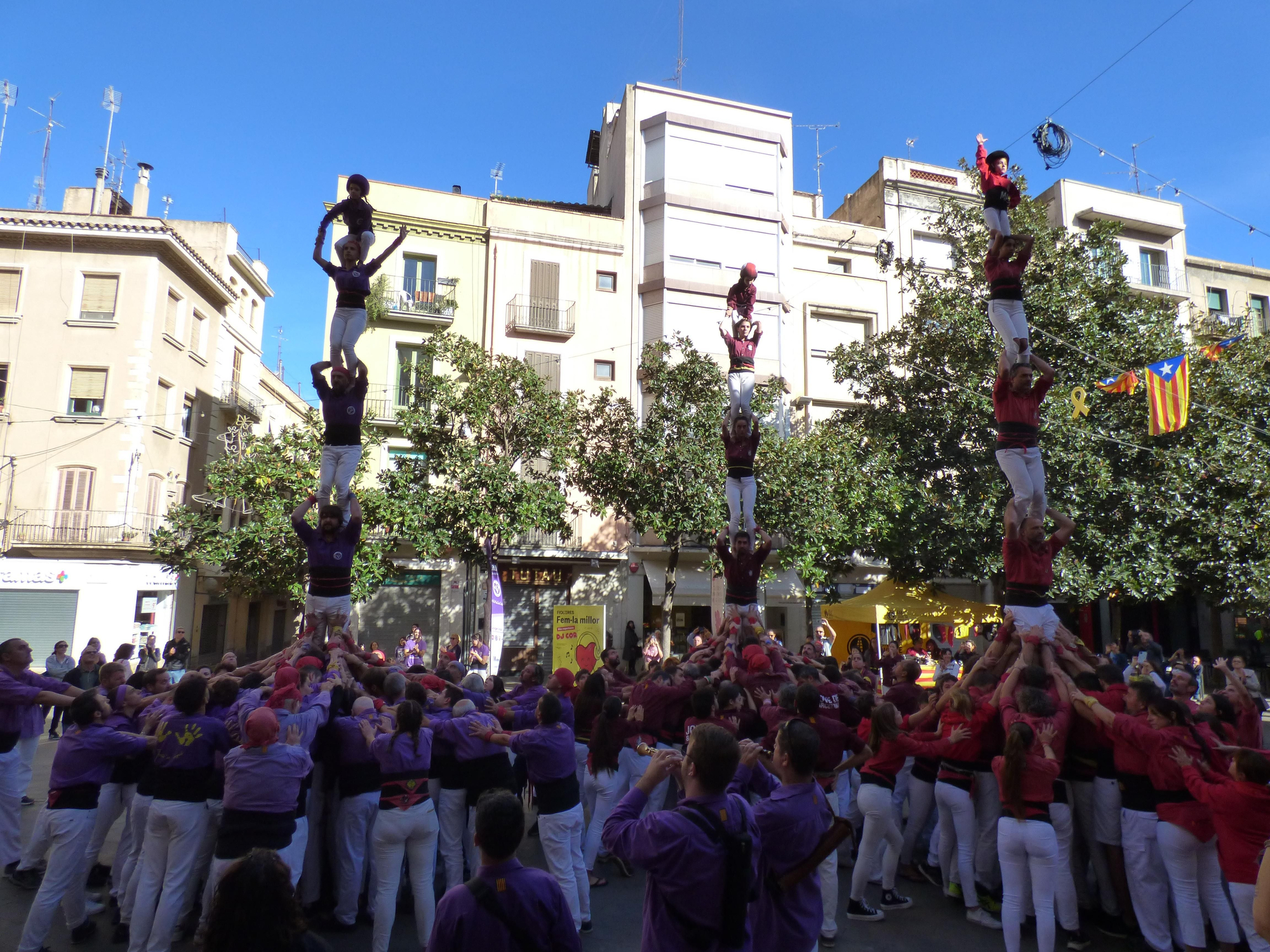 Els Merlots de Figueres celebren el final de temporada acompanyats de la Colla Jove de Barcelona i els Maduixots