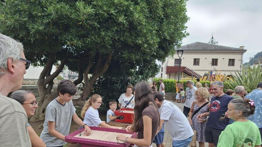 En imágenes: El "Día de Asturias" anima la fiesta en Vegadeo