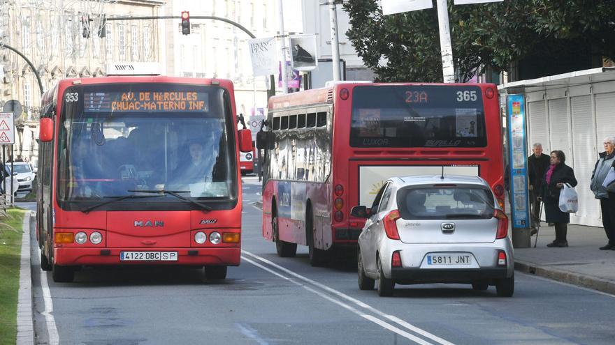 El Concello aparca el carril bus hasta decidir el nuevo modelo de transporte
