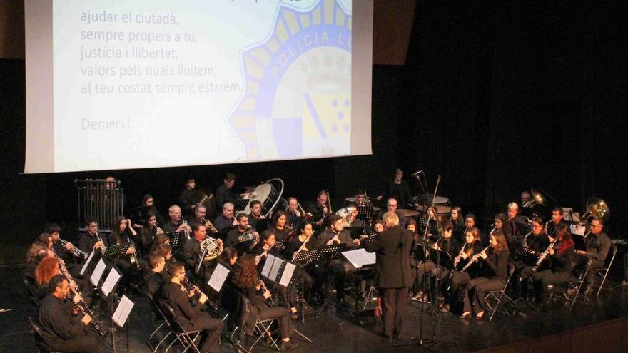 La Policía Local de Dénia celebra sus 145 años