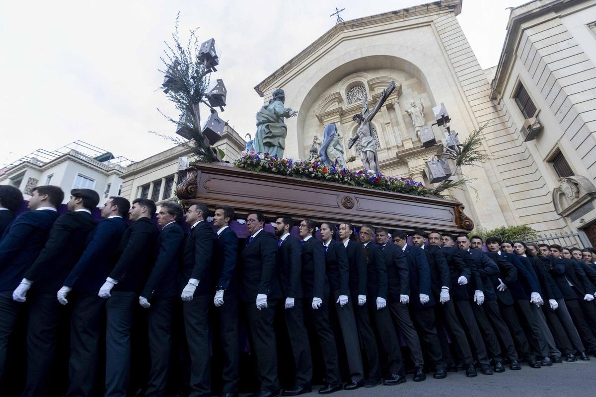 Martes Santo en Alicante 2026: Procesión de la Hermandad Penitencial Stabat Mater