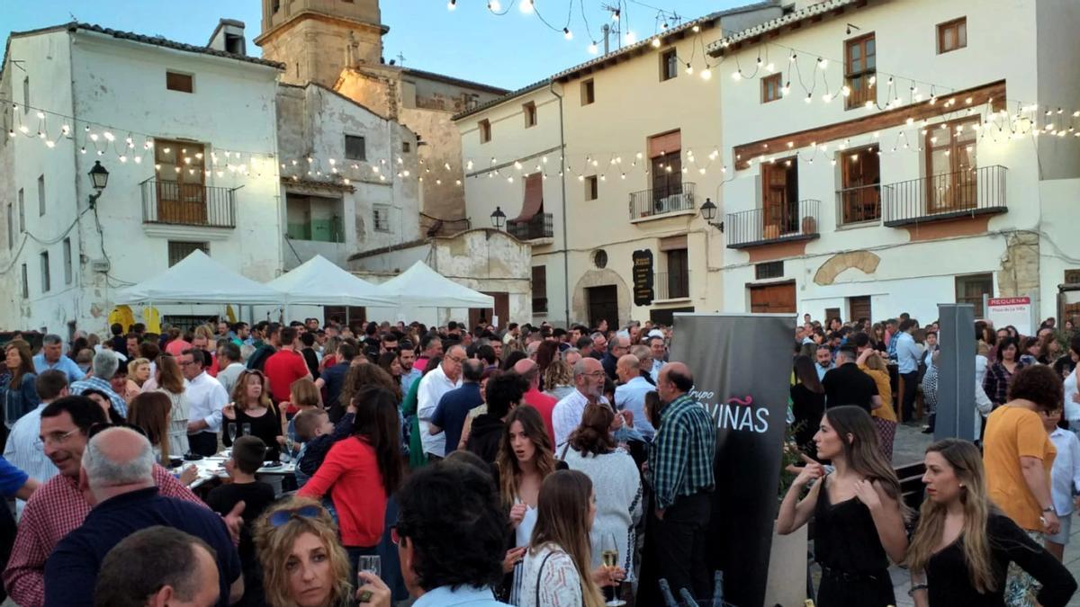 Requena acoge un tardeo con los mejores cavas valencianos.