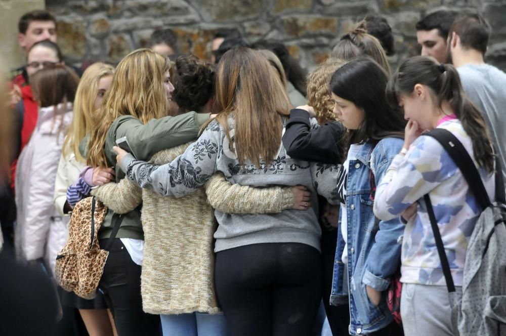 Funeral en Laviana por Marta Pérez, la joven de 17 años fallecida en accidente de tráfico.