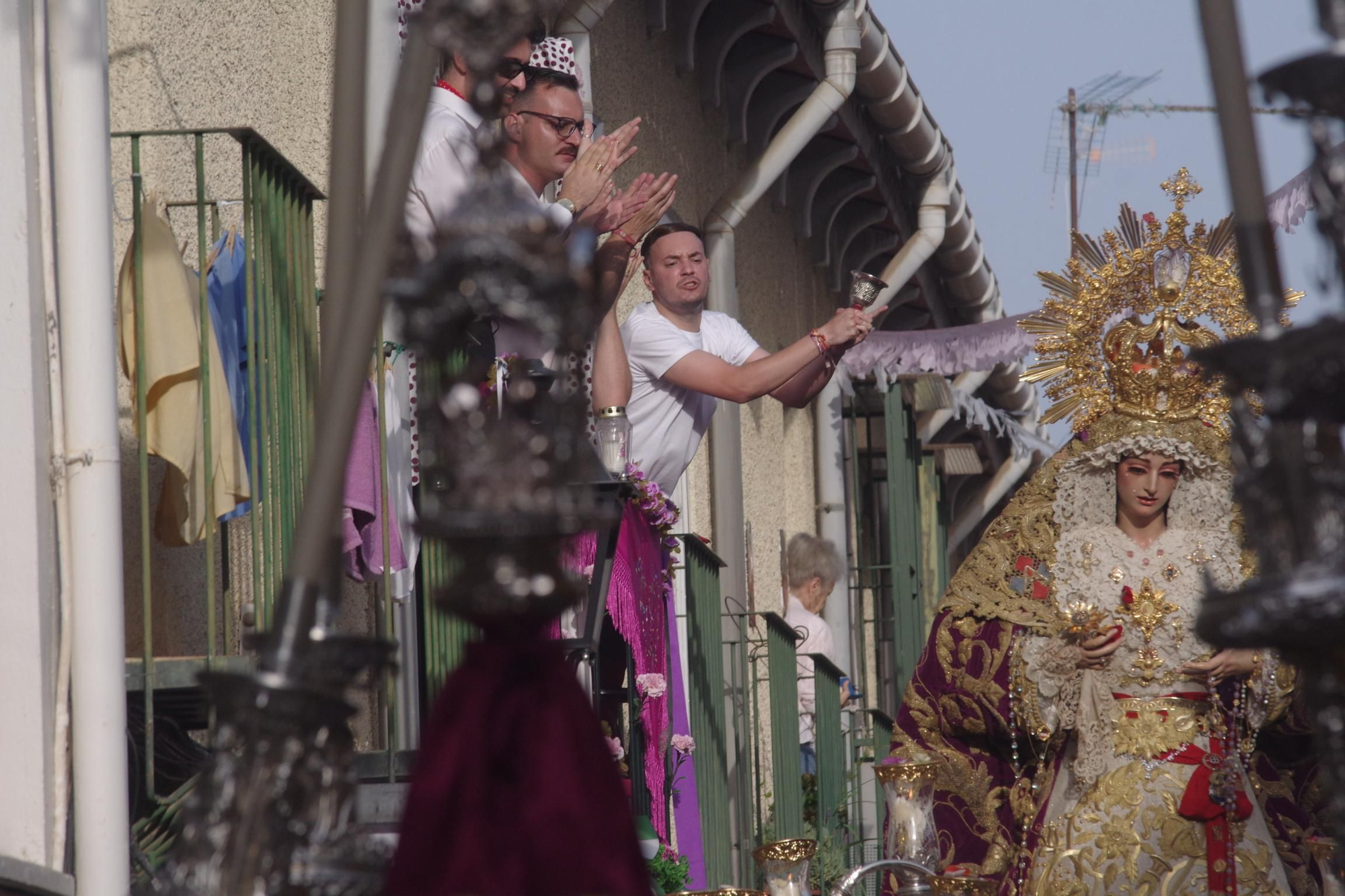 La procesión de la Virgen de la Trinidad este sábado por su festividad en Pentecostés, en imágenes