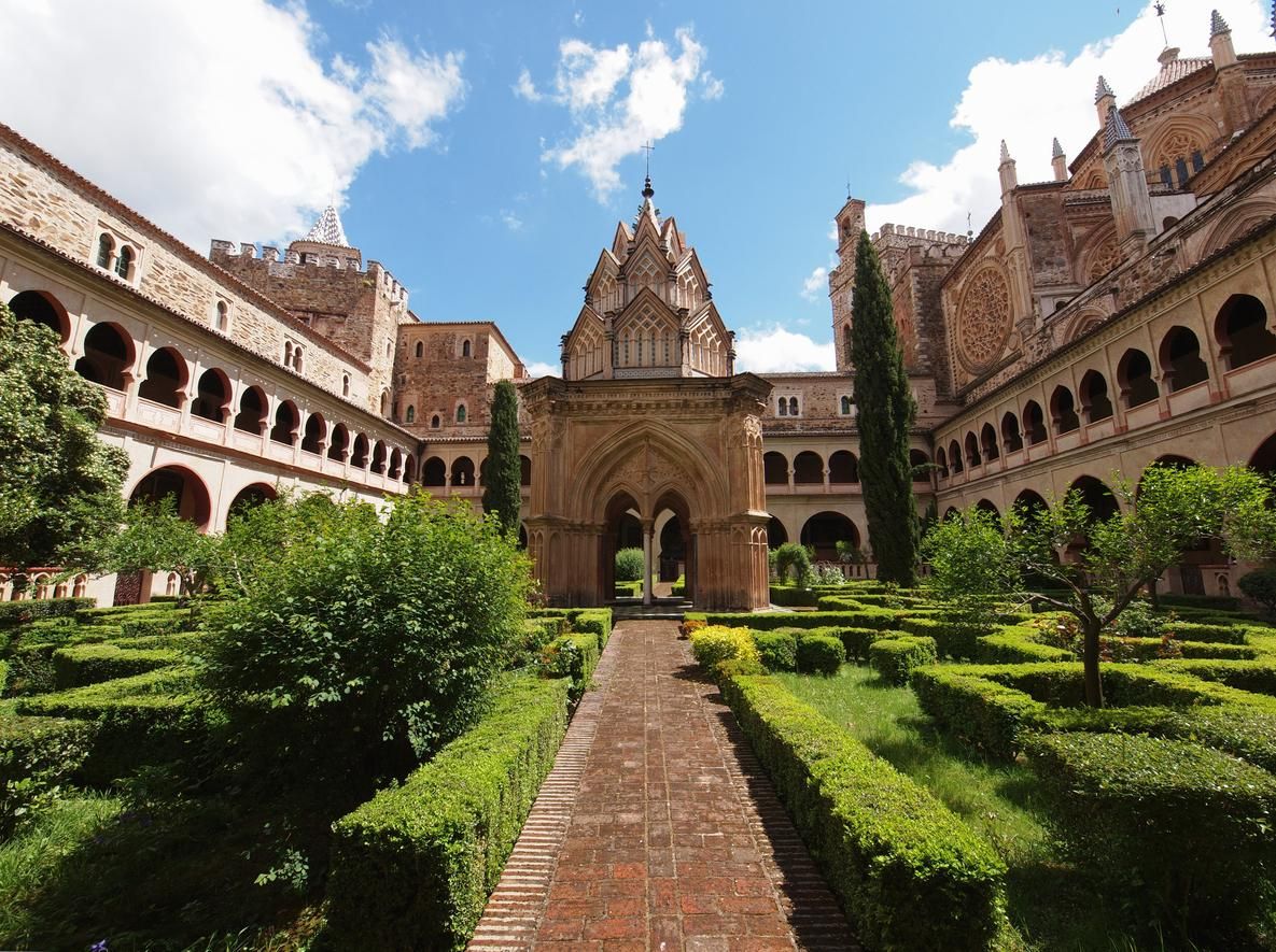 Imagen del espectacular Monasterio de Santa María de Guadalupe.