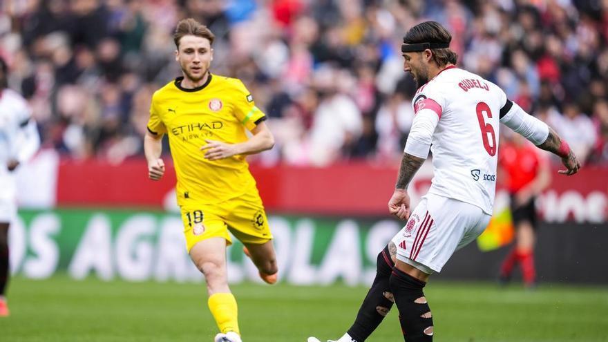 Nemanja Gudelj encuentra equipo en LaLiga tras desvincularse del Sevilla FC