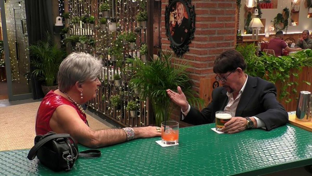 El desagradable momento que se ha vivido en First Dates tras pedirle a su cita que se desmaquille para cenar: "Si te llevo a mi pueblo me apedrean"