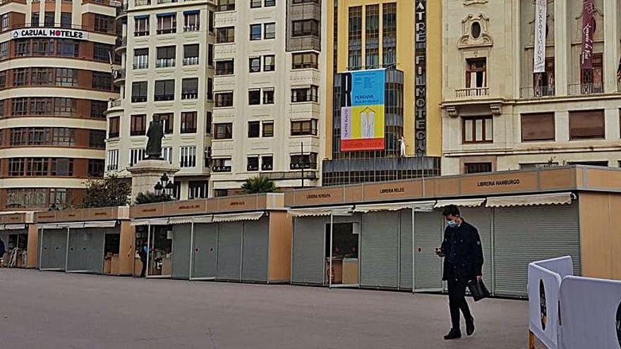 Las casetas, preparadas para la inauguración.  | LEVANTE-EMV