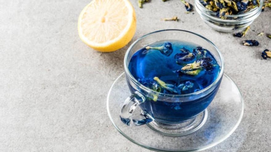 Té azul: la desconocida infusión para perder peso y reducir el colesterol