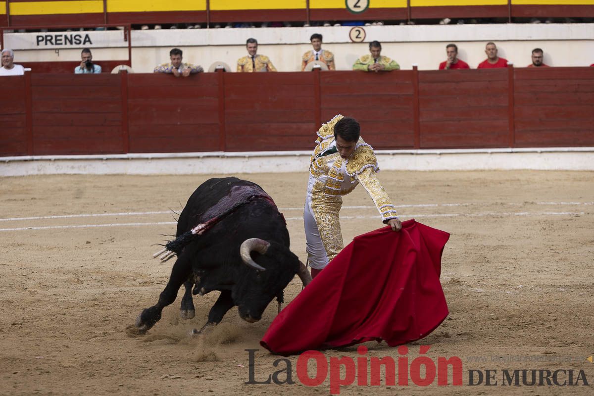 Tarde histórica en Abarán con la alternativa de José María Trigueros y el indulto de Tomás Rufo, junto a Castella salieron a hombros