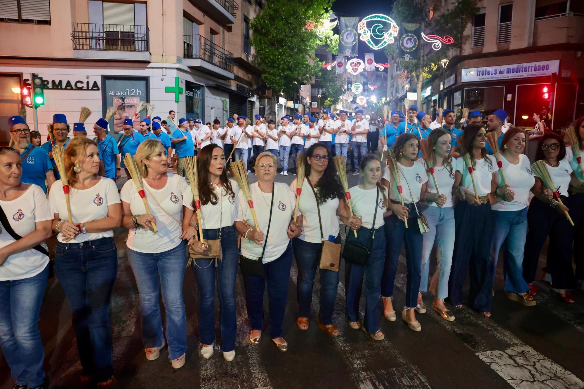 &#039;Desfile de las escobas&#039; de los Moros y Cristianos de San Blas de Alicante