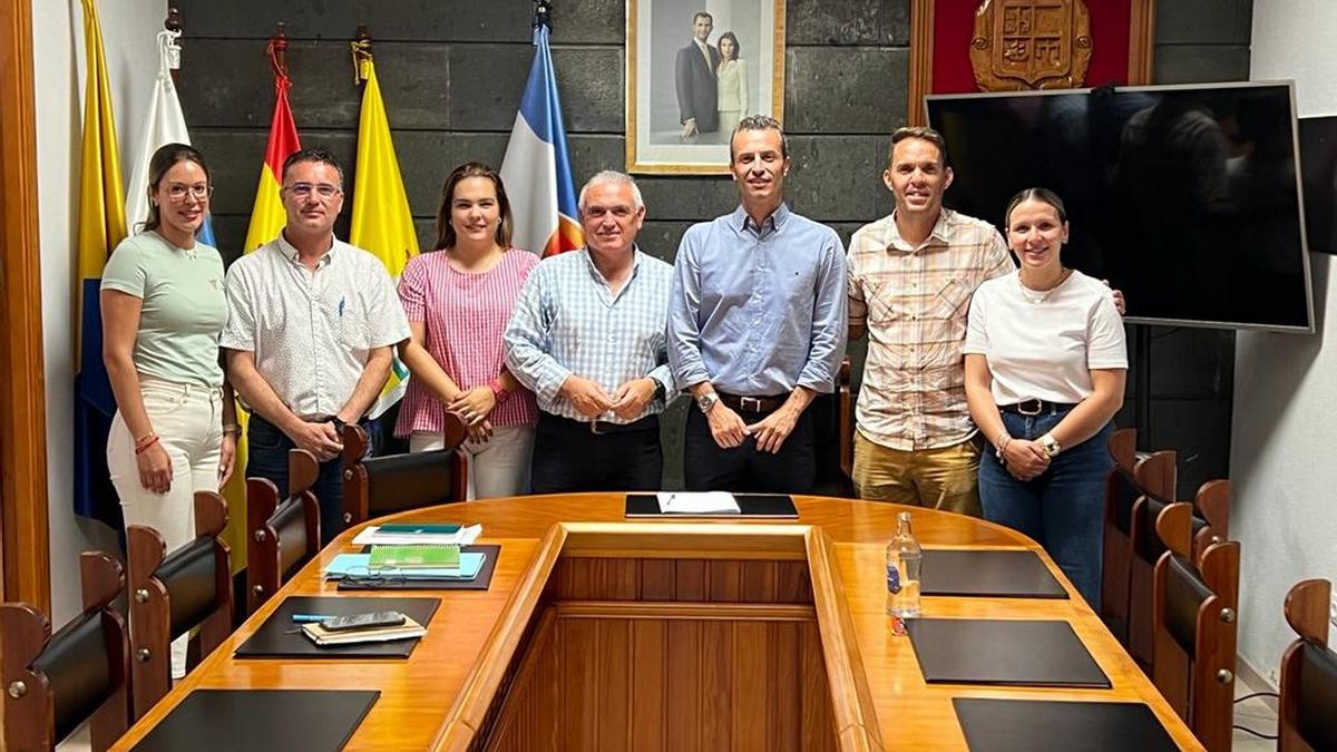 El Pleno del Ayuntamiento de La Aldea de San Nicolás aprueba la estructura organizativa del nuevo gobierno local.