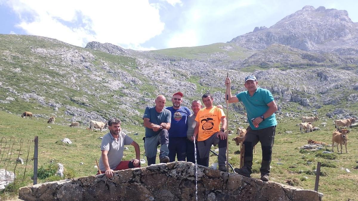 Llegada del agua a la majada de Amuesa, en los Picos de Europa