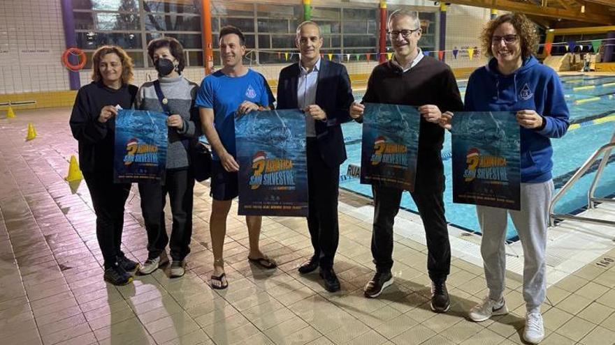 La presentación de la San Silvestre Acuatica se realizó ayer en la piscina de la Agasp.  |