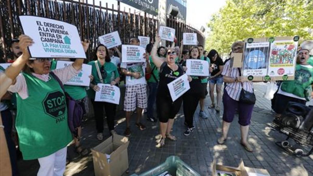 Protesta de la PAH en Barcelona, el pasado mes de junio.