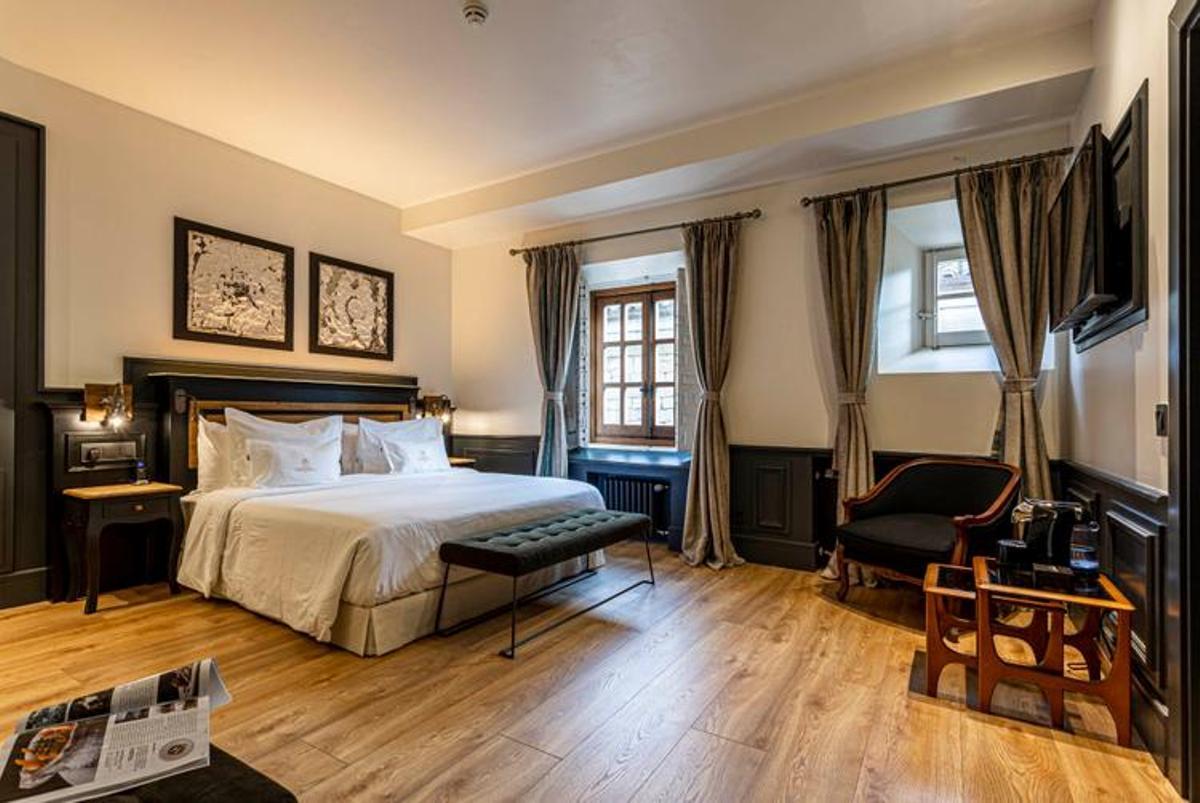 Habitación Deluxe con 23 metros cuadrados y una cama de dos metros