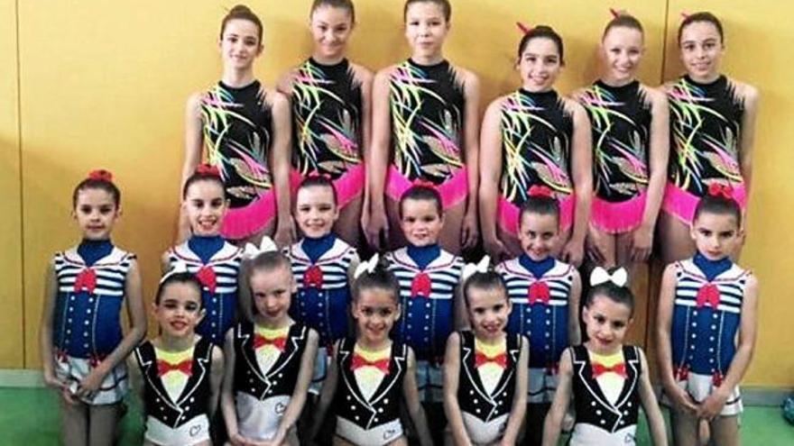 Les gimnastes del Club Rítmica Ateneu de Manresa