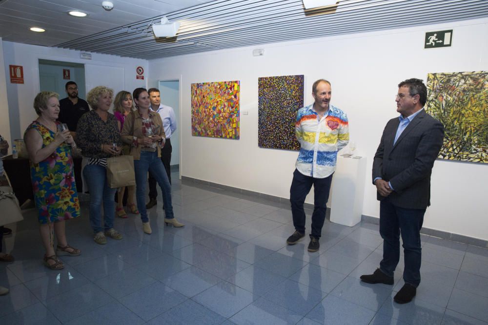 El pintor alcoyano Luis Sanus vuelve a la abstracción.