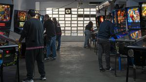 Así es la nueva sede de la asociación ARCADE en Esplugues: con 120 recreativas y medio centenar de pinballs