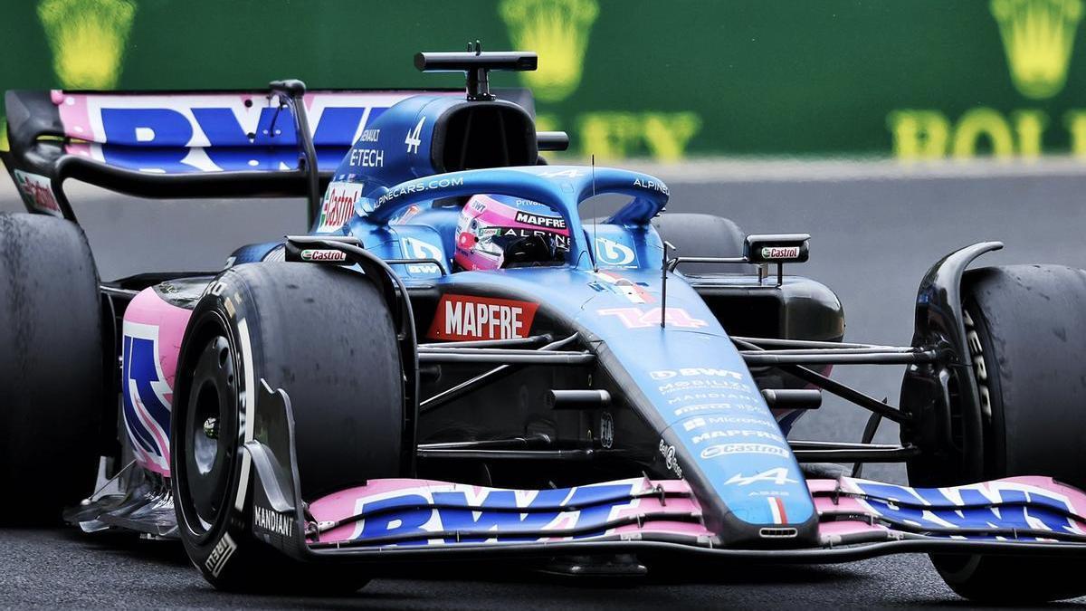 Fernando Alonso, en su A522 durante el Gran Premio de Hungría.