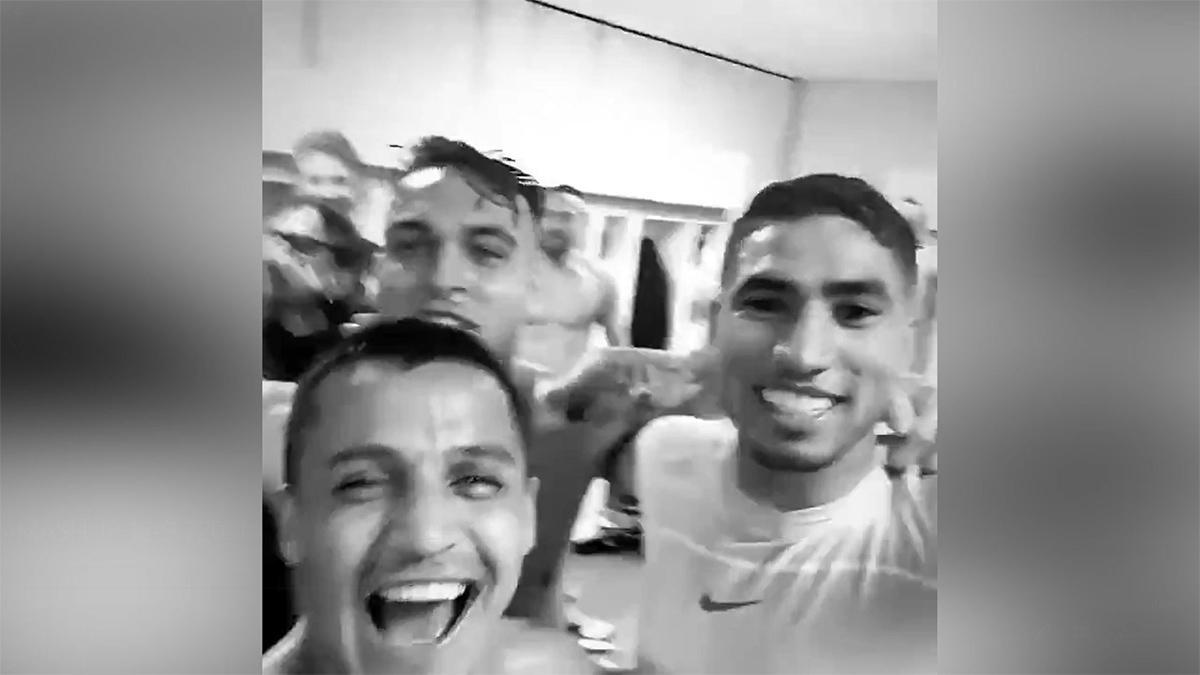 ¡Lautaro Martínez, Alexis Sánchez y Achraf celebran el Scudetto!