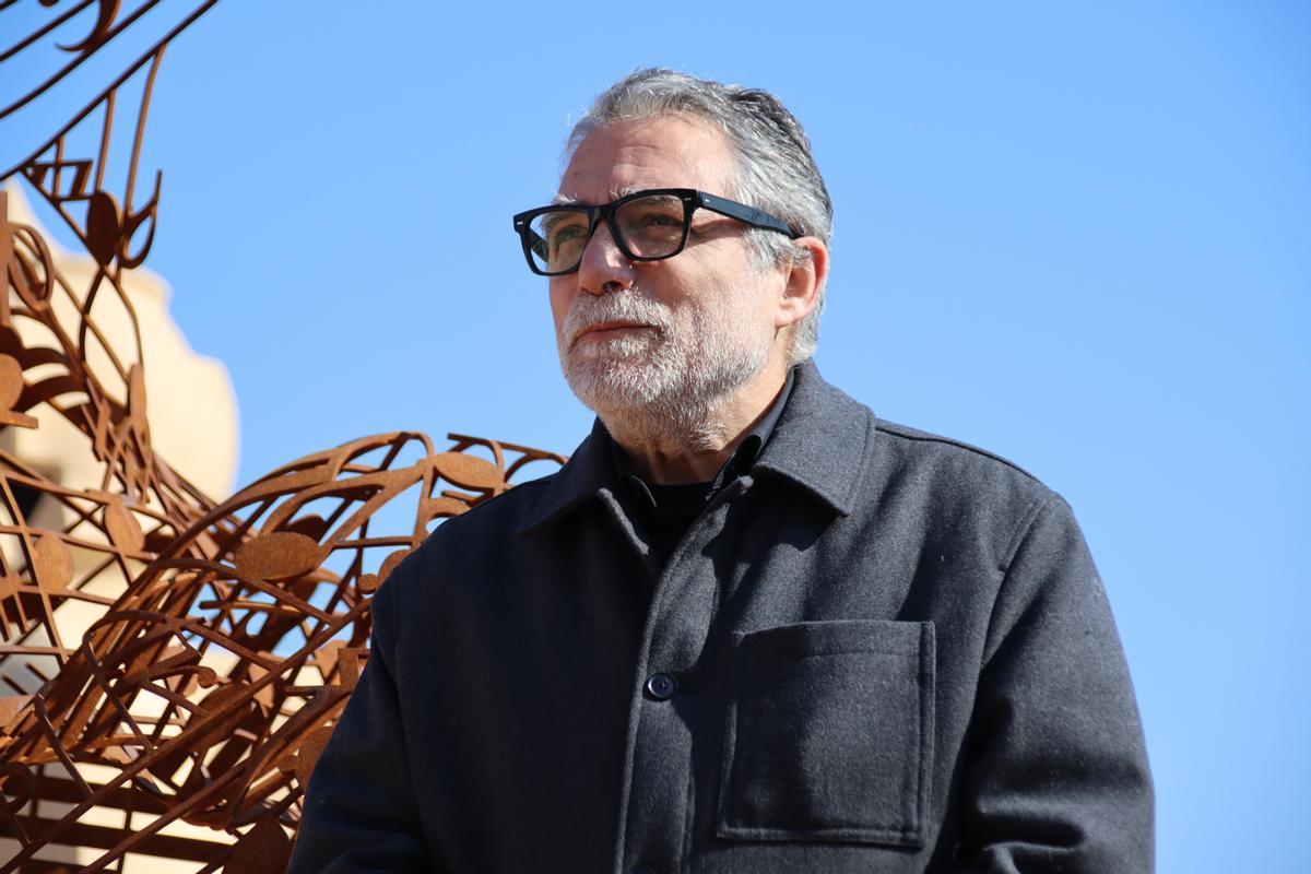 Una escultura de Jaume Plensa corona La Pedrera