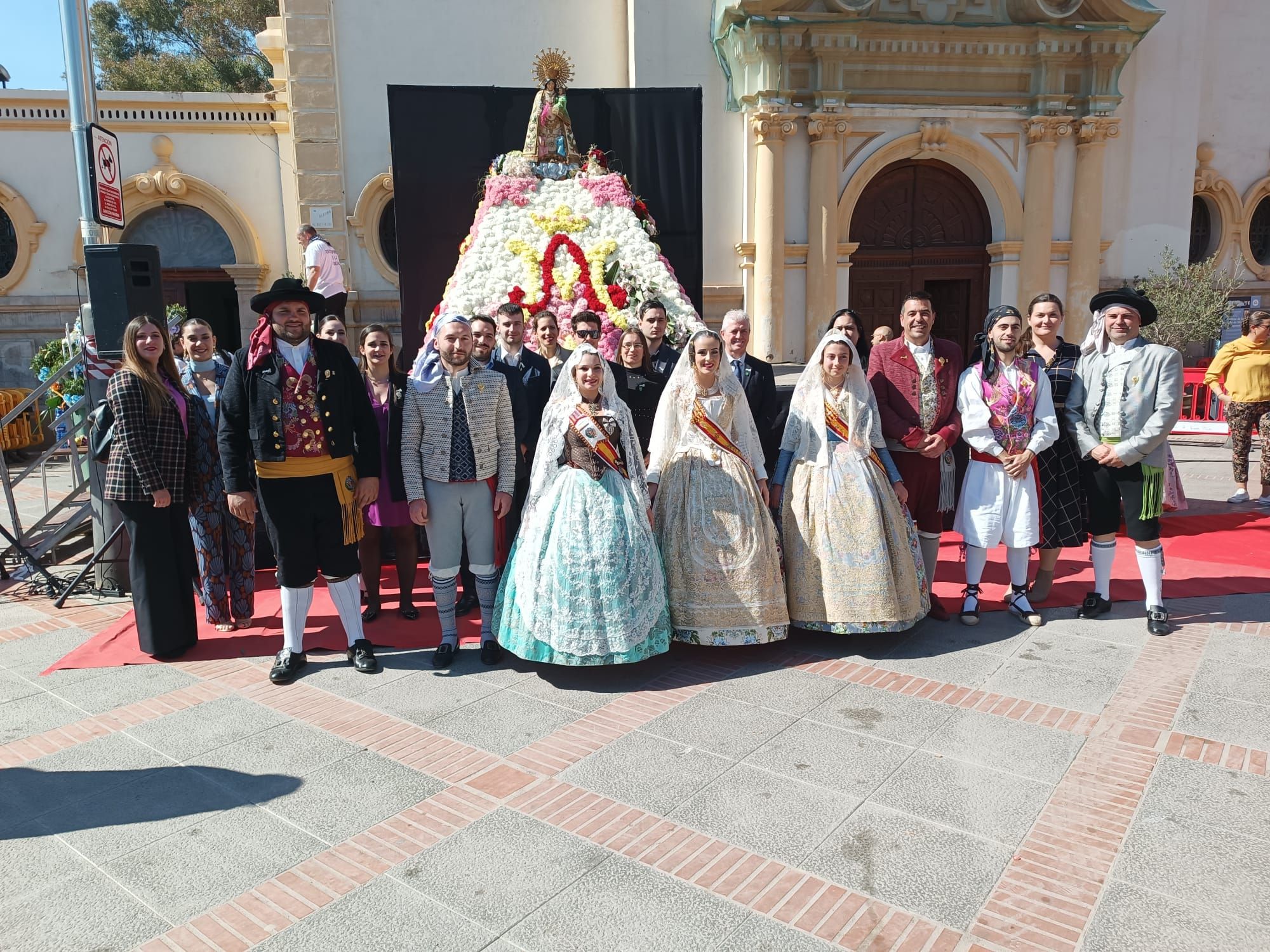 Ofrenda en el Port de Sagunt