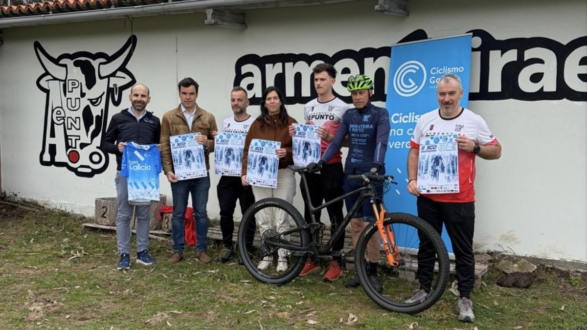 Presentación de la XCO que se celebra el domingo en el circuito de Armenteira.