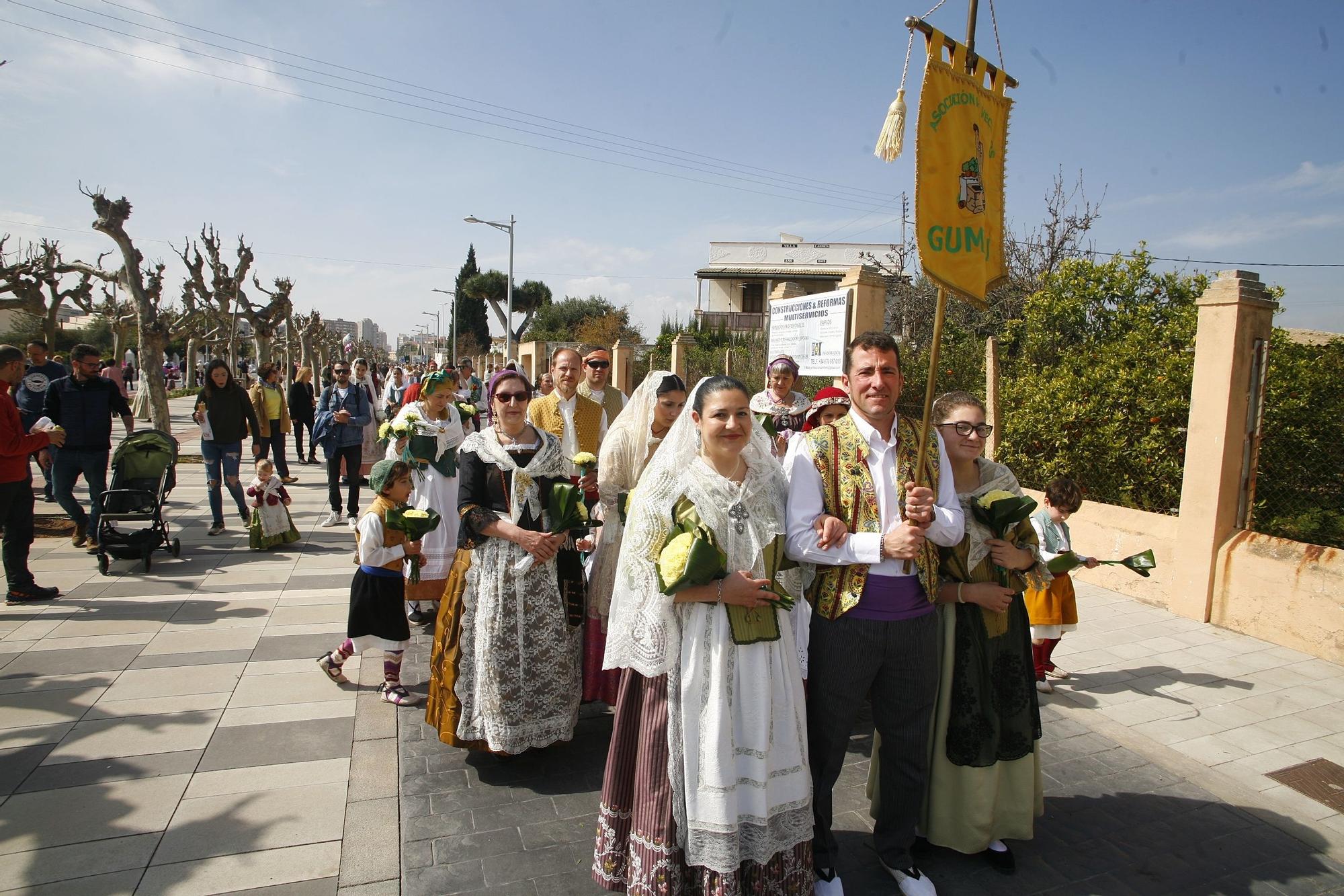 Galería de la Ofrena: El homenaje de las fiestas a la Mare de Déu de Lledó