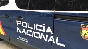 Archivo - Furgón de la Policía Nacional.