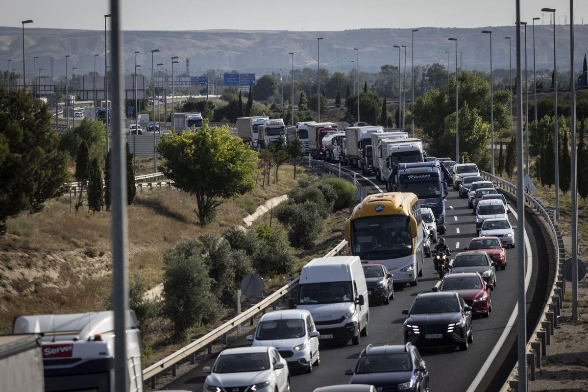 Atascos a las afueras de Zaragoza