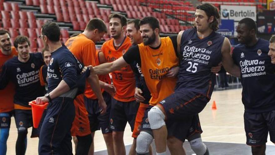Duran se gana al equipo