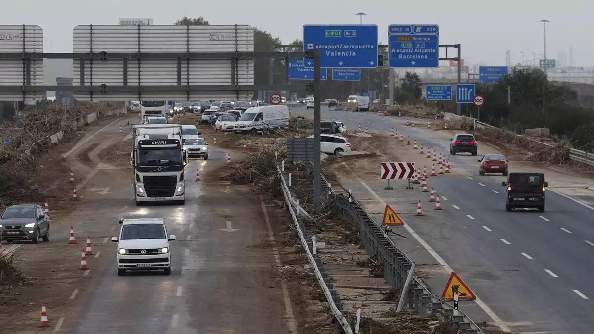 Estado de la A-3 tras el paso de la Dana la semana pasada.