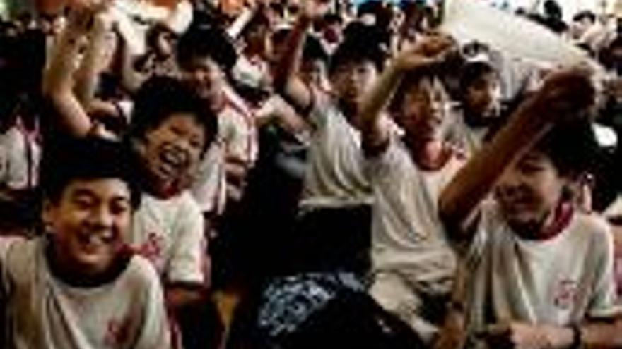 La OMS declara Hong Kong libre de neumonía asiática