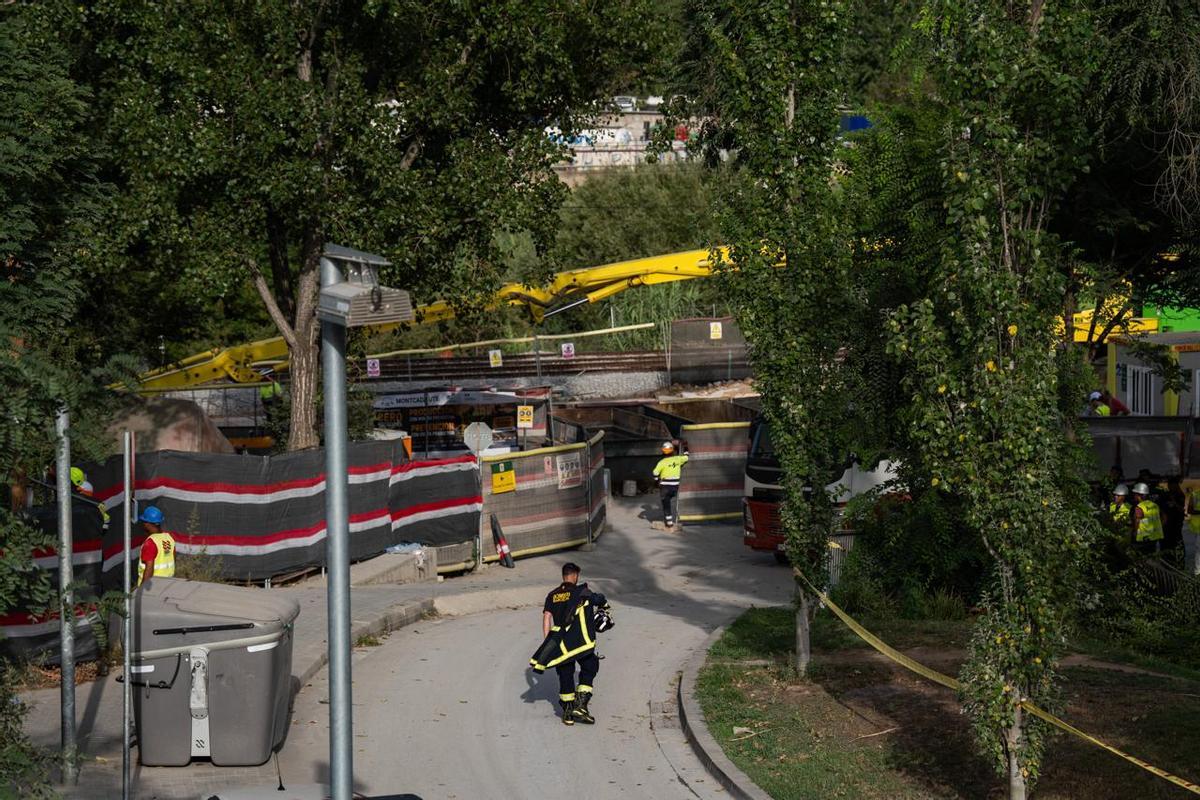 Colapso en el pozo que conecta las obras subterráneas de la R2 en Vallbona