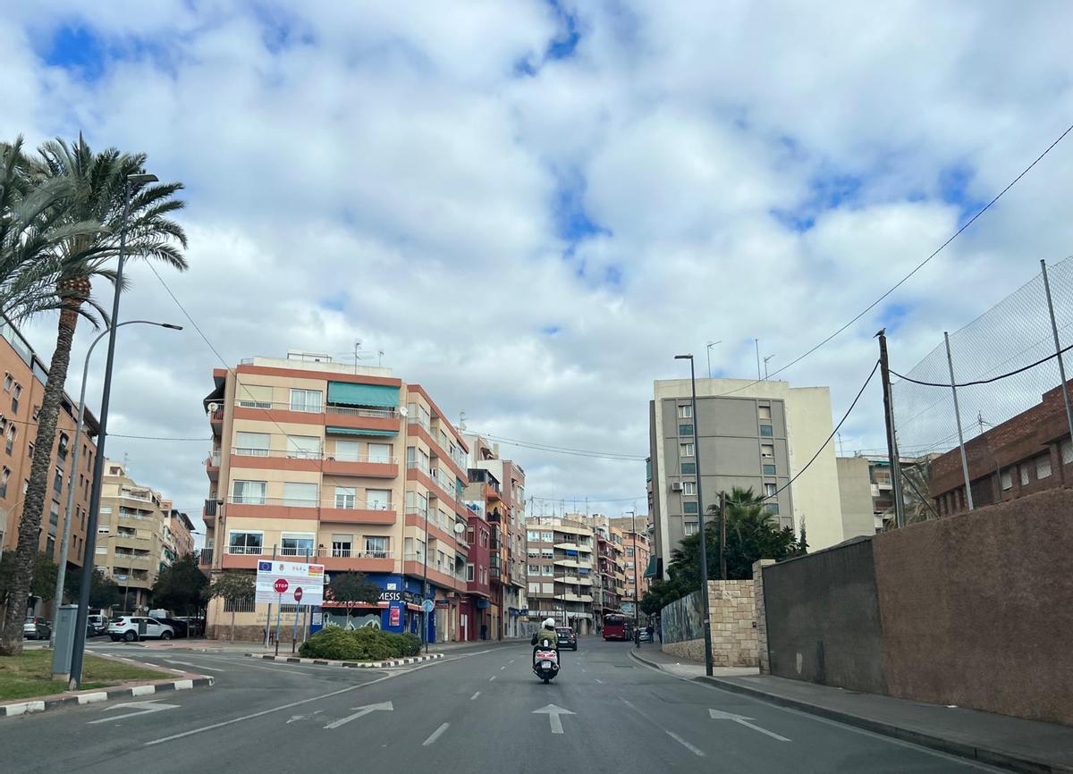 En la avenida Jijona, ni rastro del inicio de las obras, esta mañana